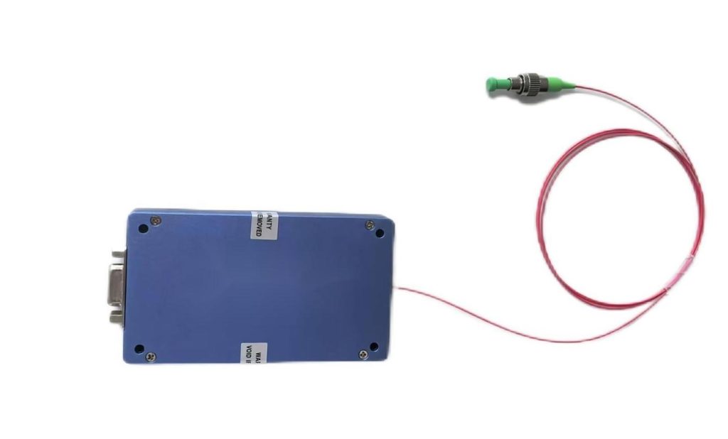 External cavity narrow linewidth laser source